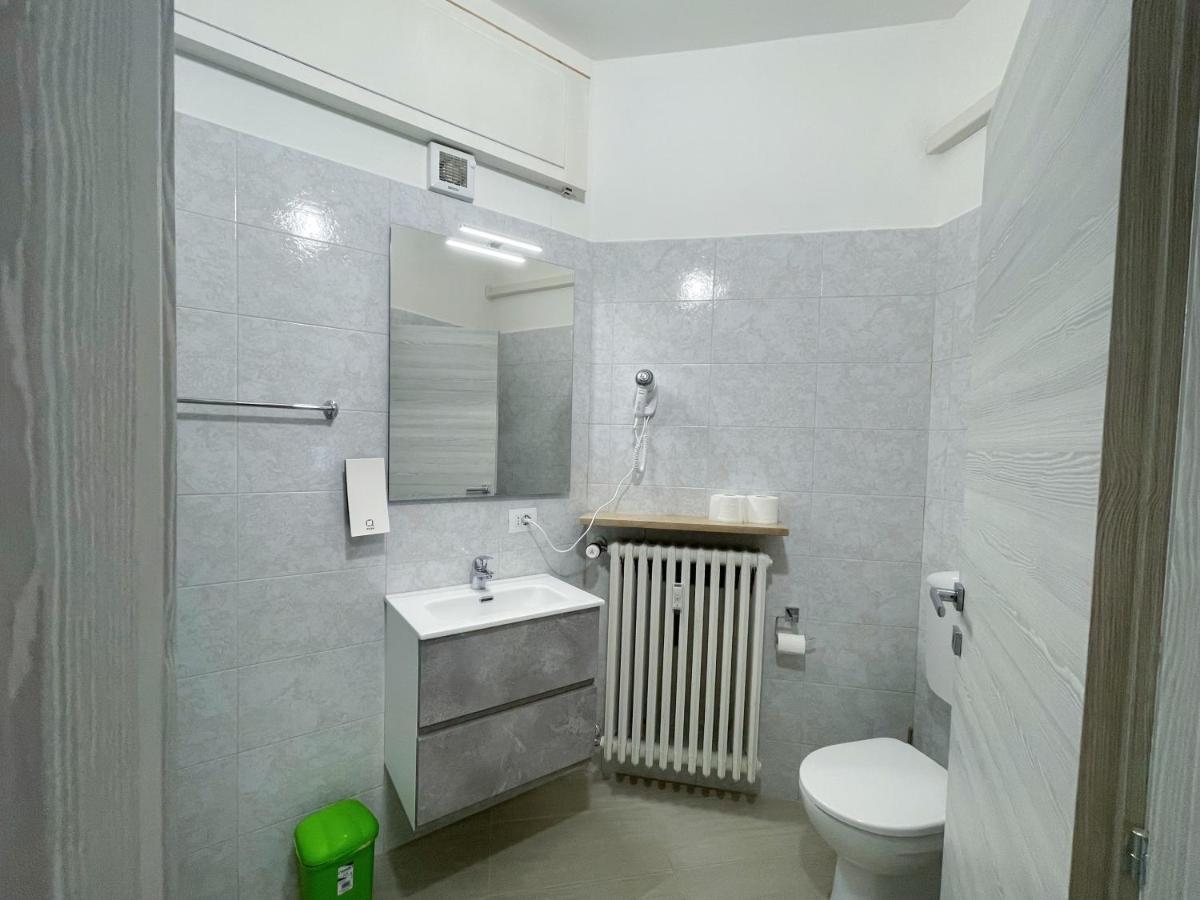 Nuovo Confortini Rooms Sunday Верона Екстер'єр фото