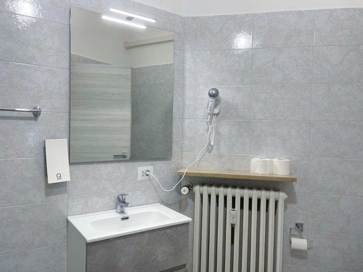 Nuovo Confortini Rooms Sunday Верона Екстер'єр фото