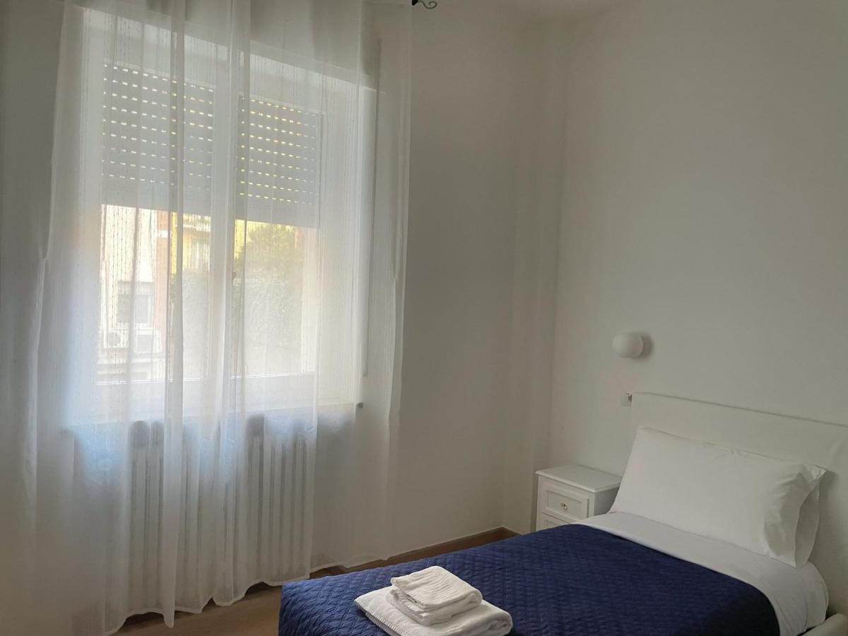 Nuovo Confortini Rooms Sunday Верона Екстер'єр фото