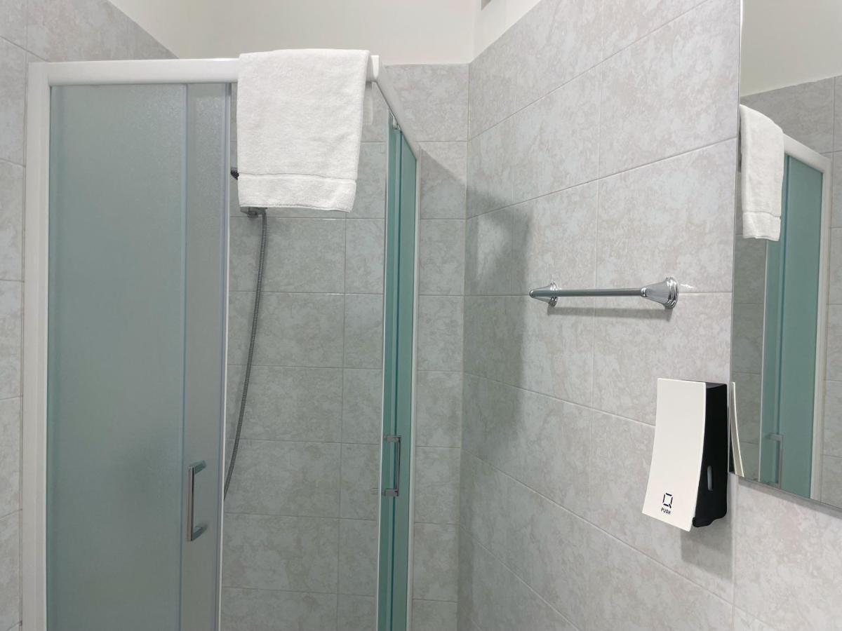 Nuovo Confortini Rooms Sunday Верона Екстер'єр фото