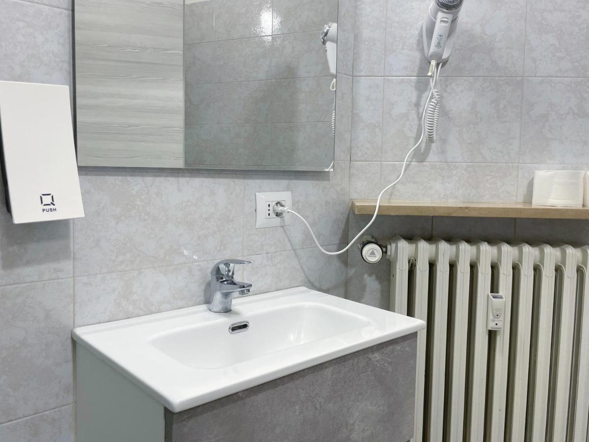 Nuovo Confortini Rooms Sunday Верона Екстер'єр фото